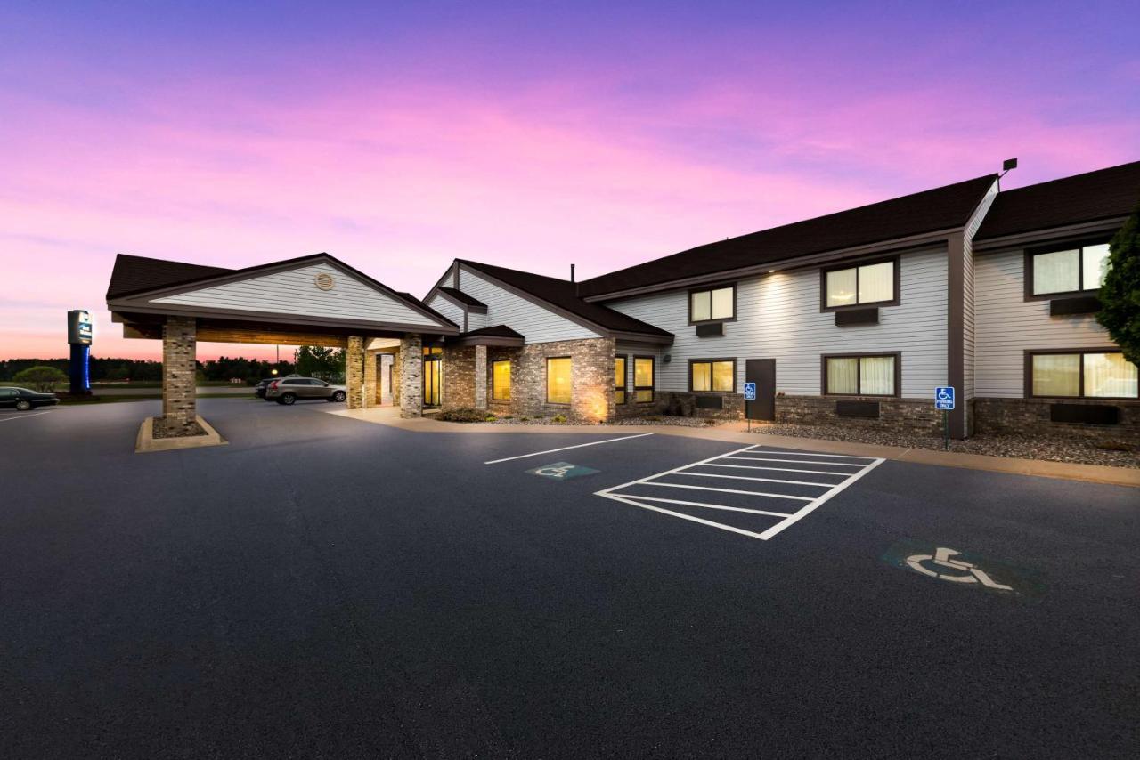 Best Western Derby Inn Ігл-Рівер Екстер'єр фото