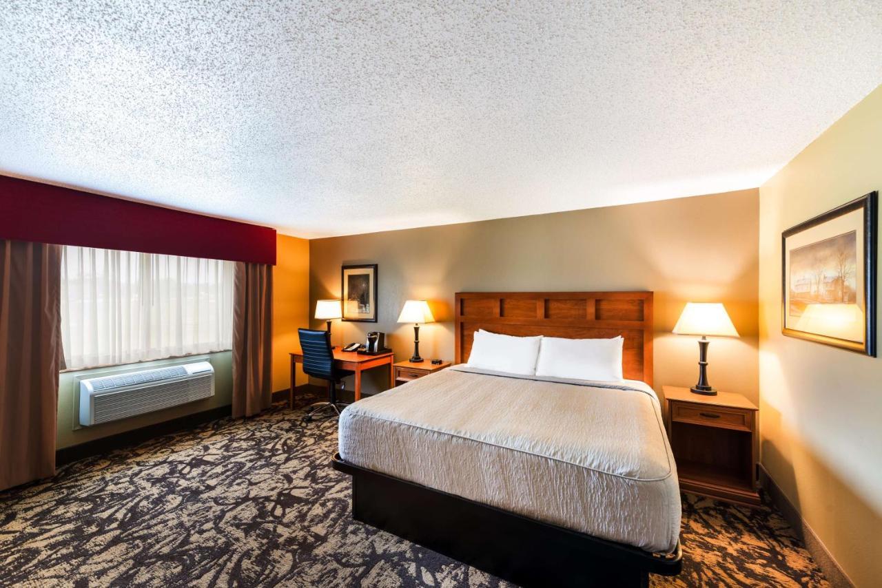Best Western Derby Inn Ігл-Рівер Екстер'єр фото