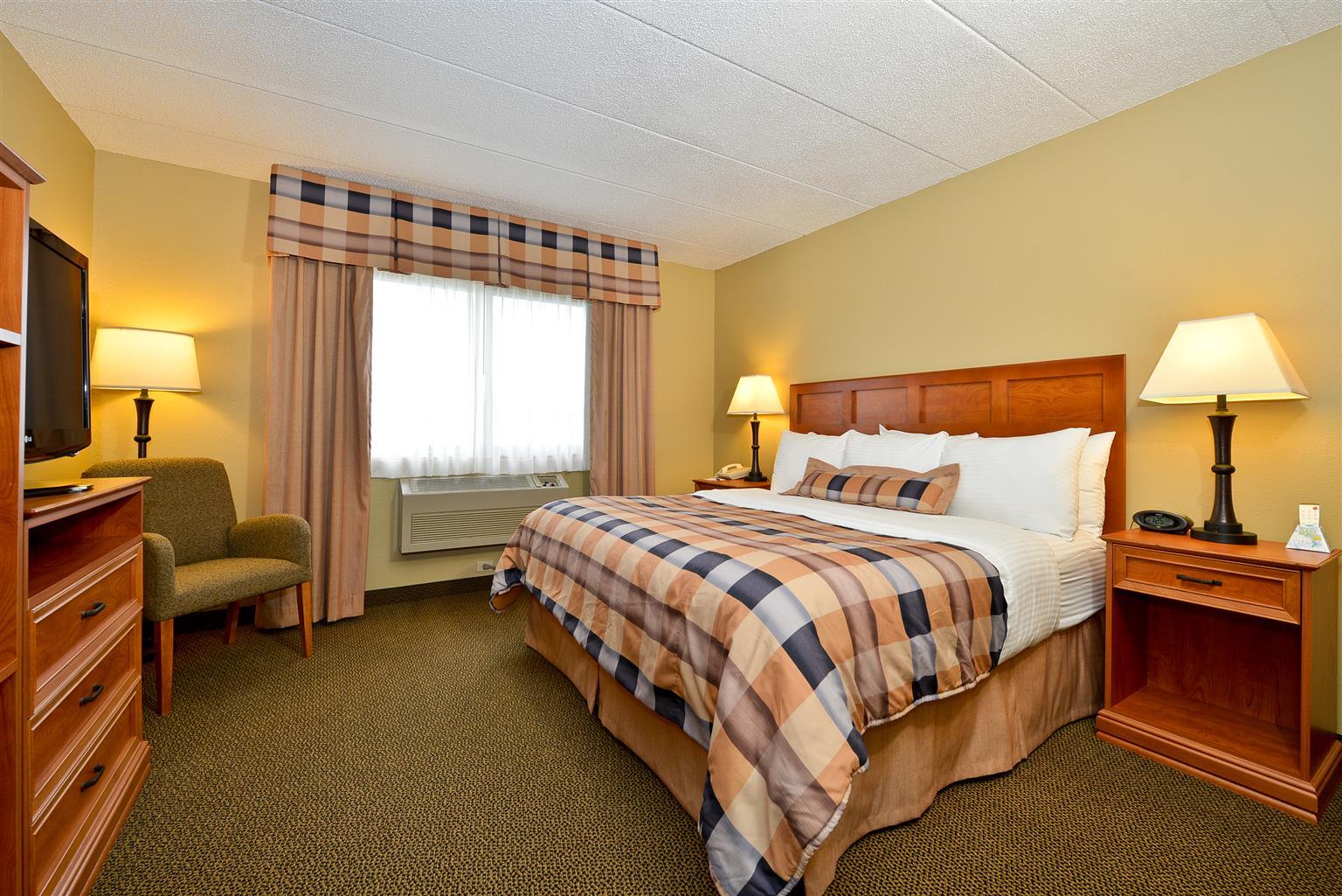 Best Western Derby Inn Ігл-Рівер Екстер'єр фото