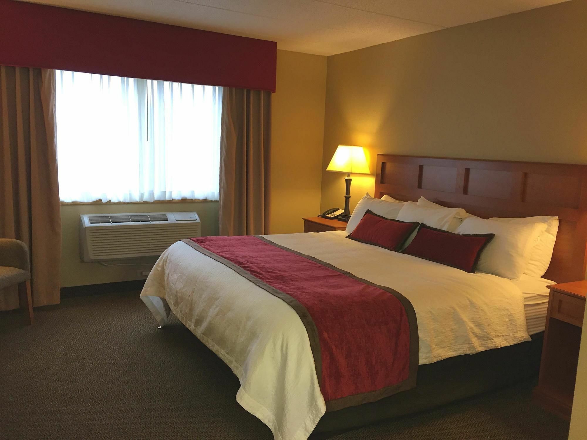 Best Western Derby Inn Ігл-Рівер Екстер'єр фото