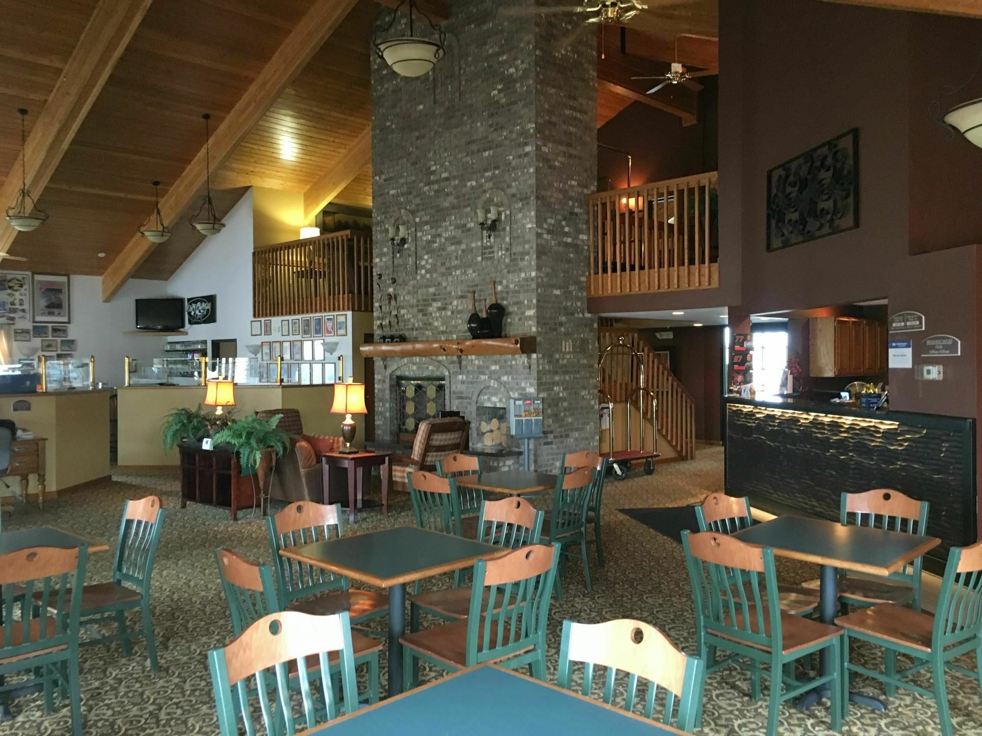 Best Western Derby Inn Ігл-Рівер Екстер'єр фото